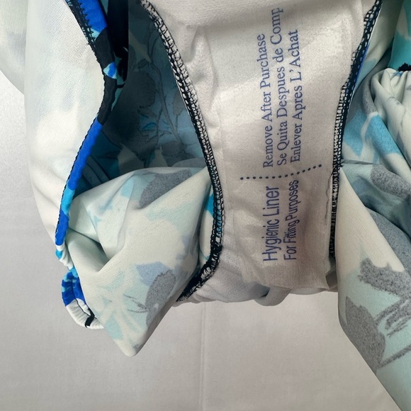Simply Swim Tummy Control Blue Floral Swimsuit Size 3X - Picture 10 of 12